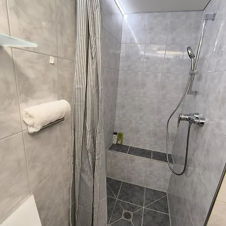 Urlaub In - Mit Großer Terrasse - Für 1 Bis 4 Personen Apartamento Weiler
